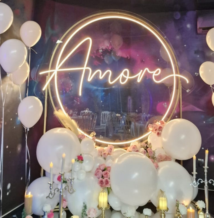 Semn luminos Amore din plexiglas cu neonflex
