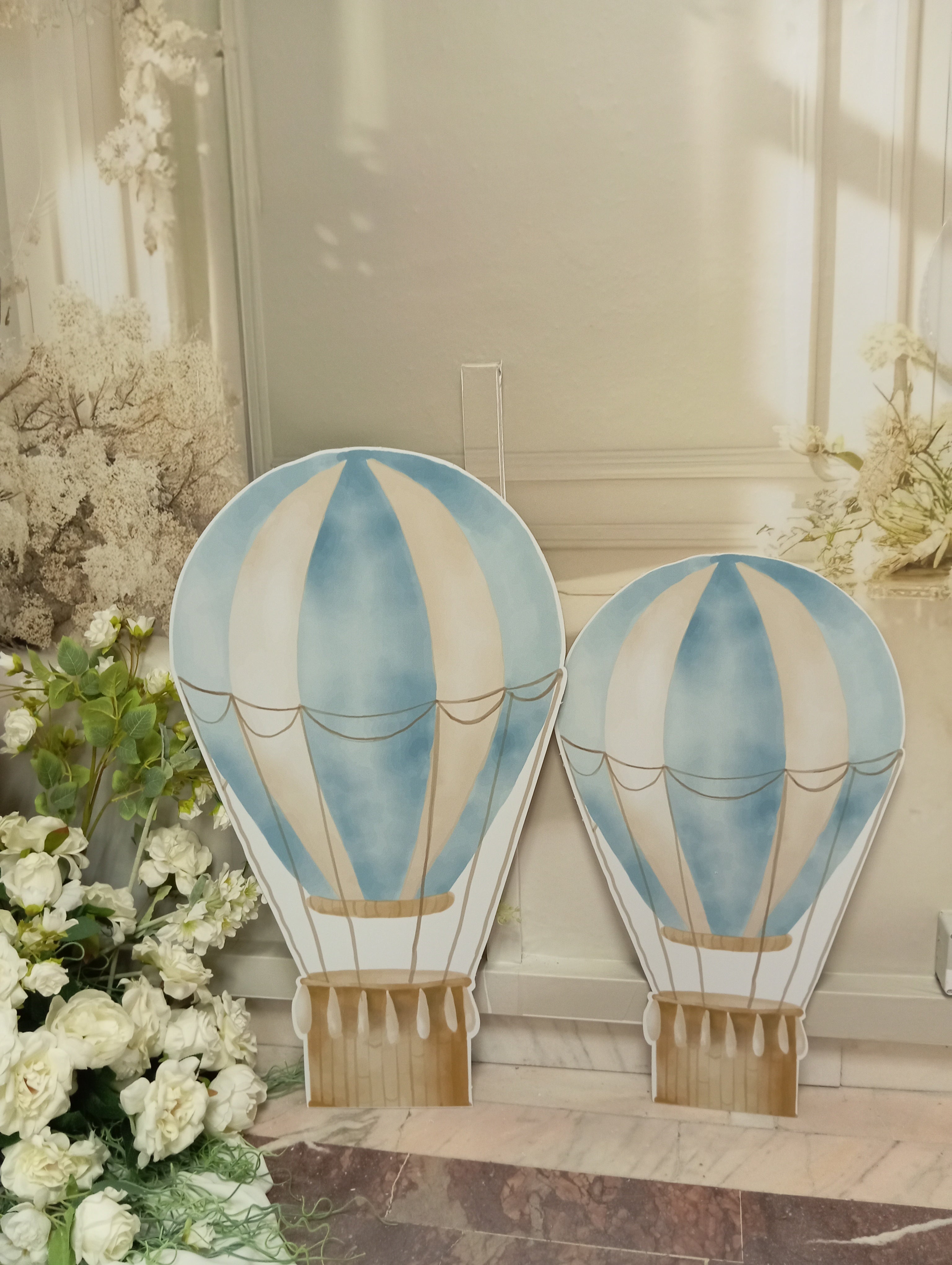 Balon cu aer cald albastru